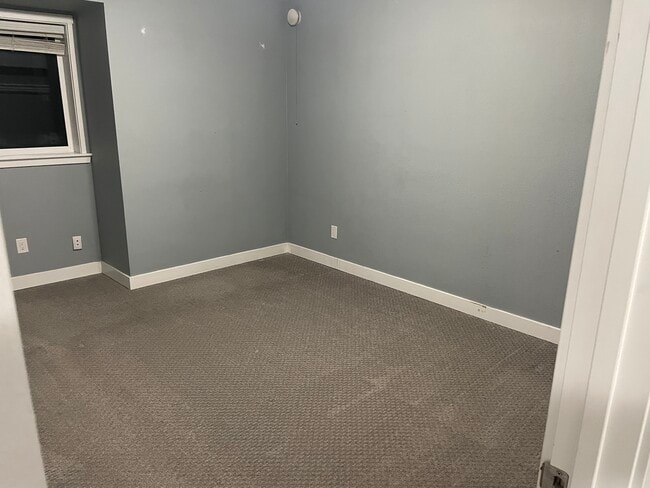 Photo - 5804 186th Ave E