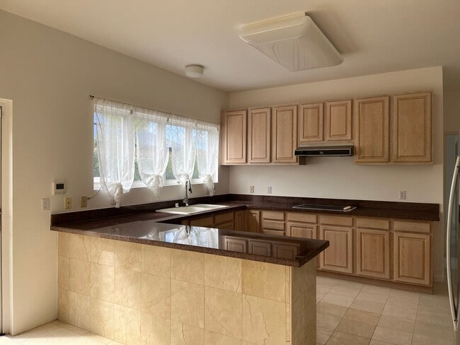 Photo - 1 bedroom, 1 bath unit, NO parking - Avail now