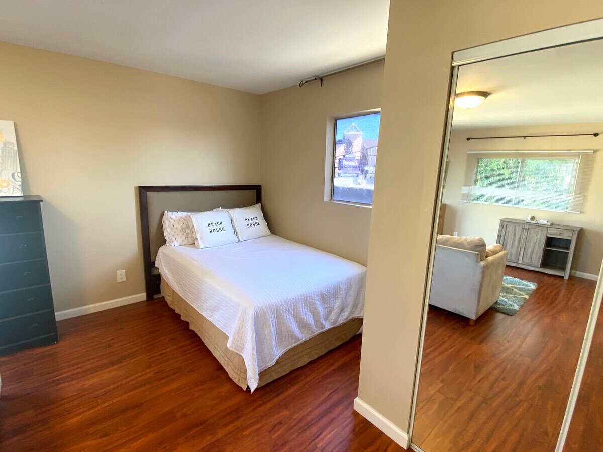 Photo - 713 N Mansfield Ave