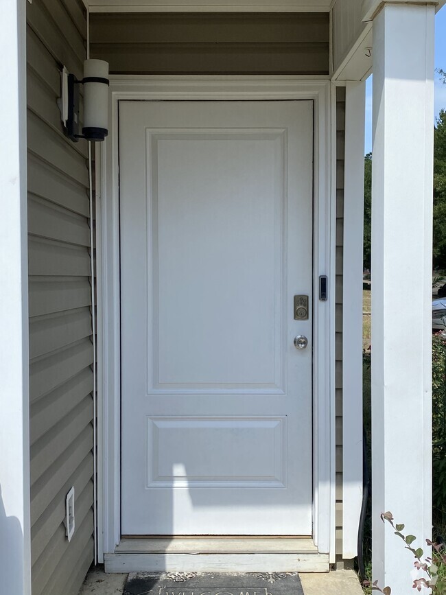 Front Door - 122 Coral Ln Rental