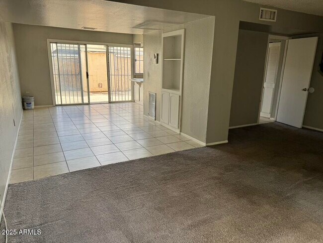 Photo - 5710 N 43rd Ln