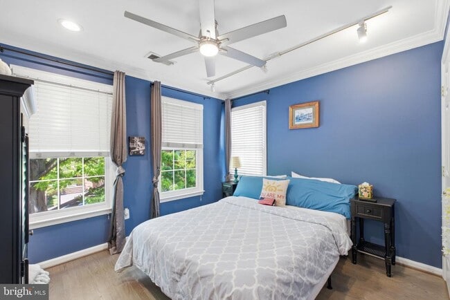 Photo - 1329 N Barton St