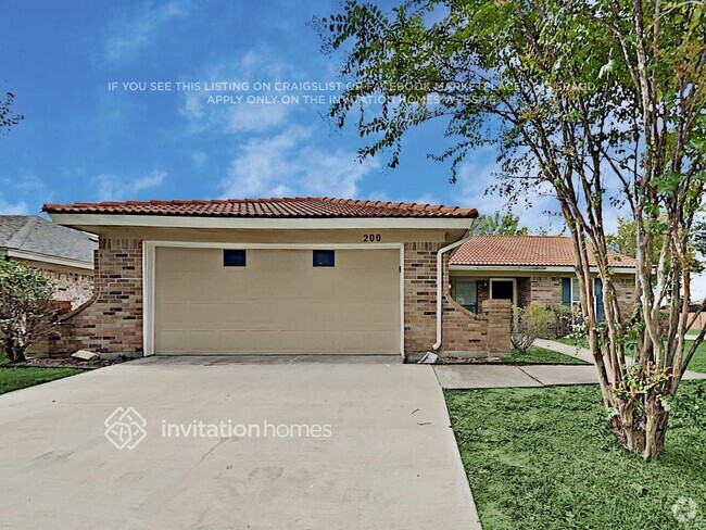 Building Photo - 200 Kalmia Dr Rental