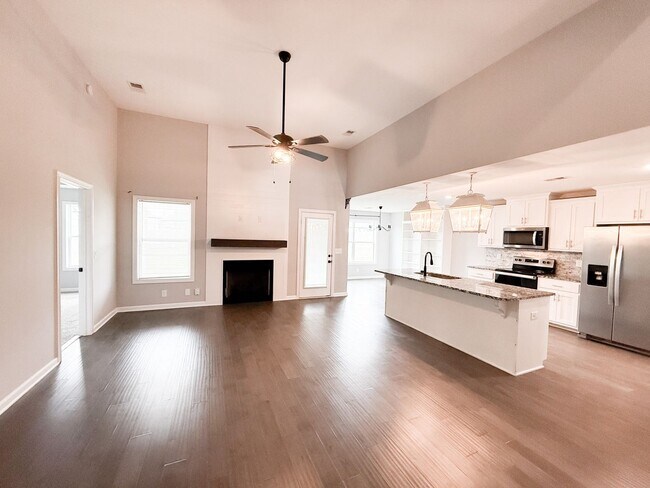 Photo - 3 Bedroom 3 Bathrooms located on a Cul De ...