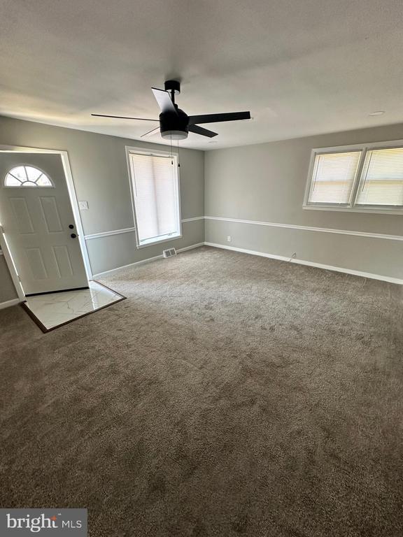 Building Photo - 9119 Blue Grass Rd Rental