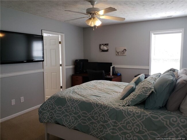 Photo - 115 Silverberry Ct