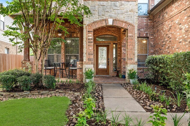 Photo - 14402 Hazeldale Dr