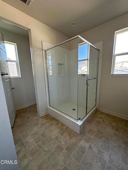 Photo - 1217 Redbud St