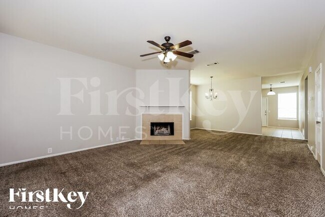 Photo - 718 Quail Hollow Dr