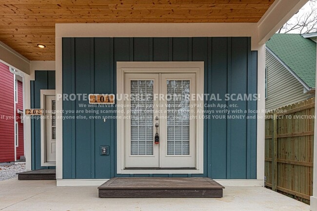 Photo - 101 S Hill Ave