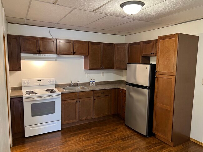 Photo - 113 1/2 Main St E Unit #4