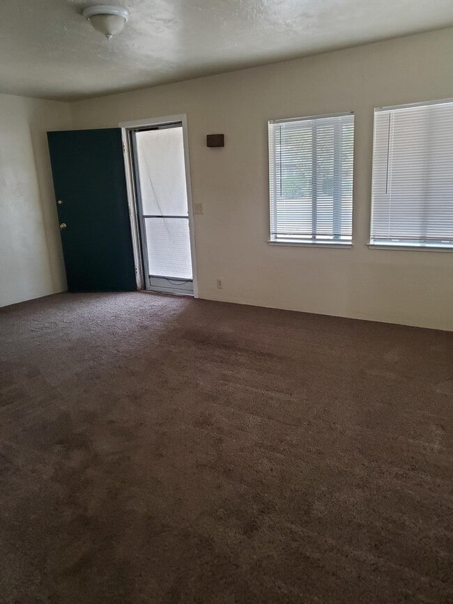 Photo - S526/528MR Unit 526