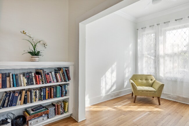 Photo - 27 NE 49th St