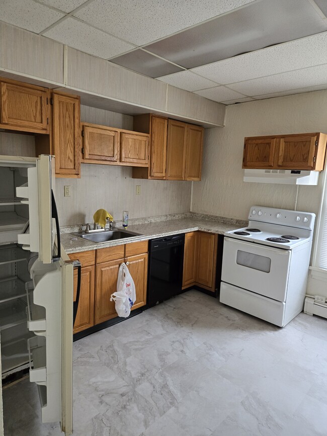 Photo - 145 W White St Unit 145 w white st apt. 2