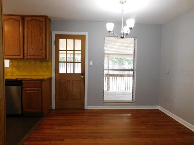 507 NW 34th Ter