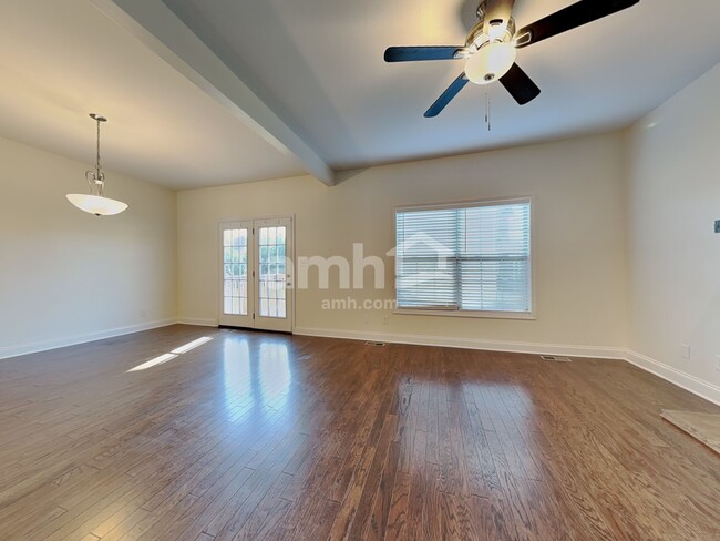 Photo - 1617 Silver Spur Ln