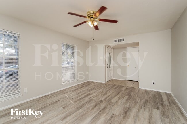 Photo - 2617 Branch Oaks Dr