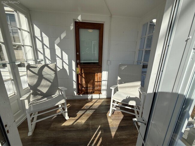 Photo - 143 East Ave