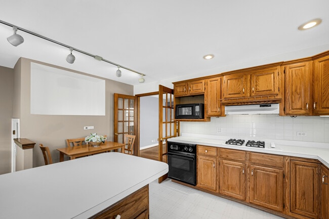 Photo - 413 S Gilbert Ave