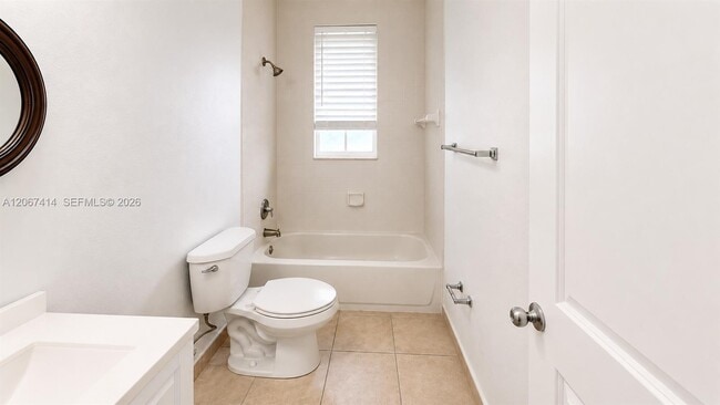Photo - 1652 SE 28th St Unidad 200