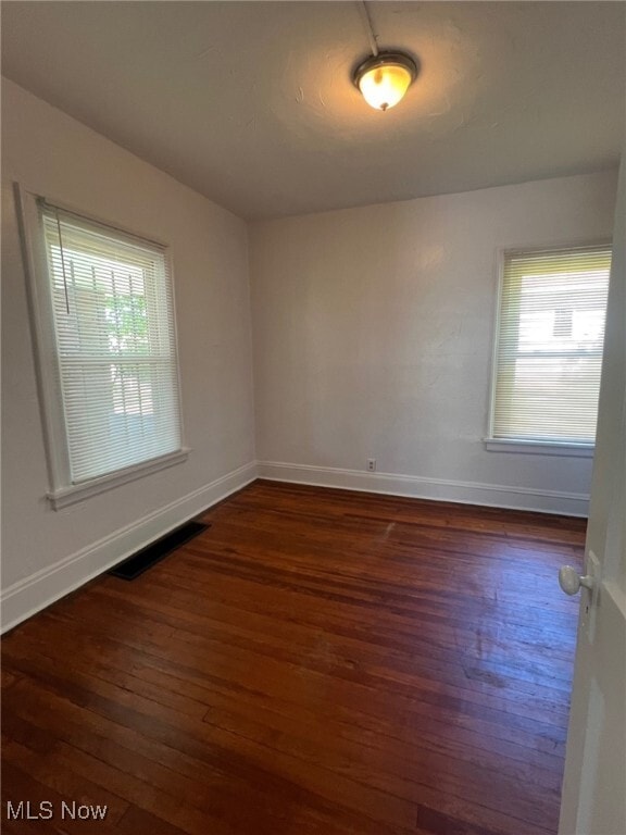 Building Photo - 719 E 162nd St Rental