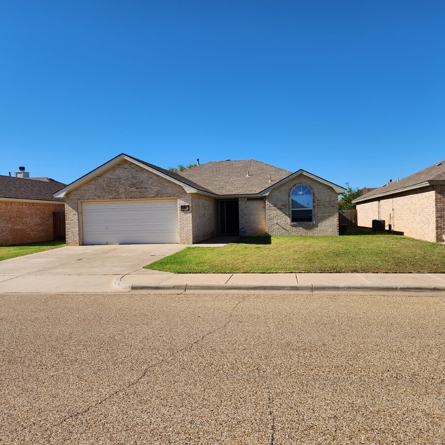 Great South Lubbock Home with Country Feel! - Great South Lubbock Home with Country Feel!
