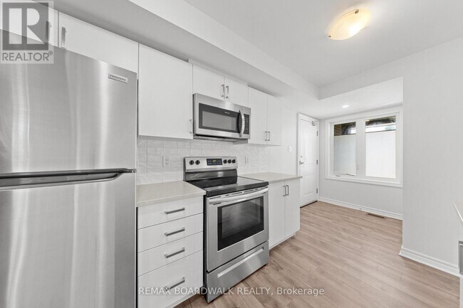 Photo - 780 A March Rd