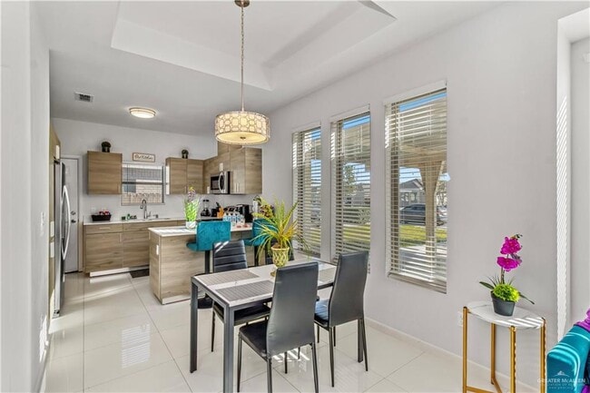 5708 Nightingale Ave Unit 2