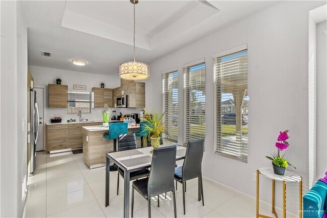 Photo - 12 Nightingale Ave Unit 2