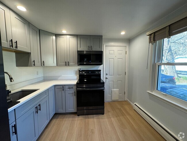 Building Photo - Westbrook 2BD/2BA House!! available 11/23