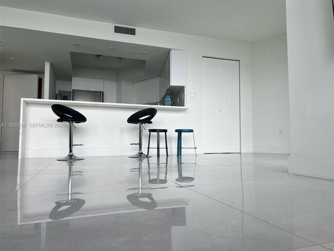 Photo - 11930 N Bayshore Dr Unit 1406