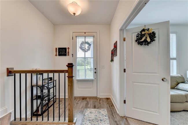 Photo - 522 Healy Dr