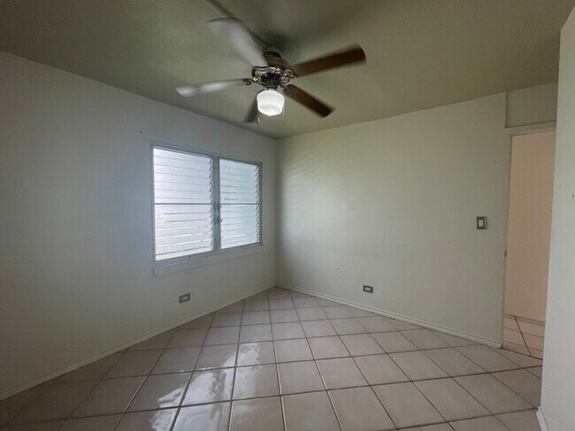 Photo - NA PALI GARDENS 2/2/1+den W/D, c-fan, lana... Unit h 6