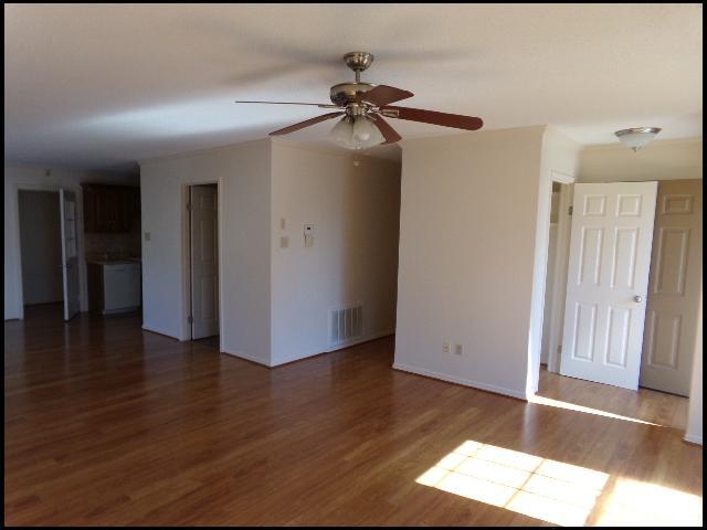 Photo - 8 Forest Cir