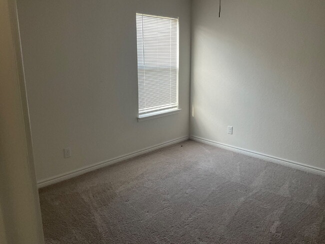 Photo - New beautiful 3/2.5 home with Office