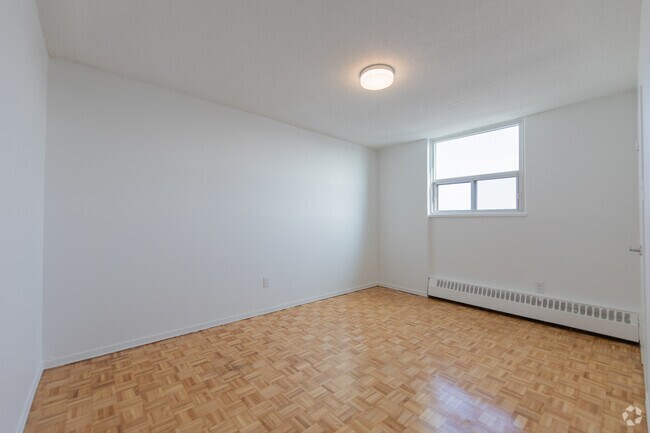 2BR, 1BA - 944SF - Bedroom