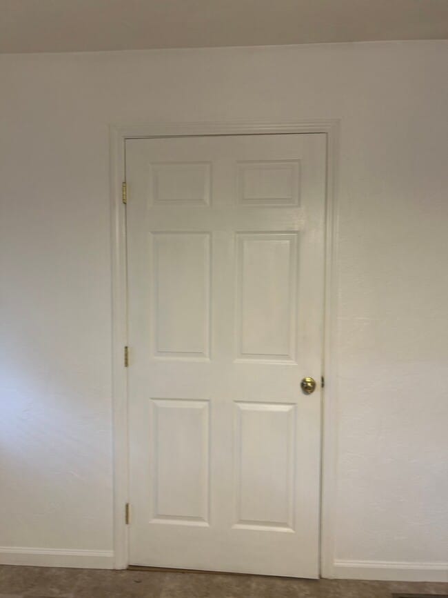 Photo - 1047 Myers Rd
