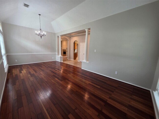 Photo - 5218 Cottonwood Creek Ln