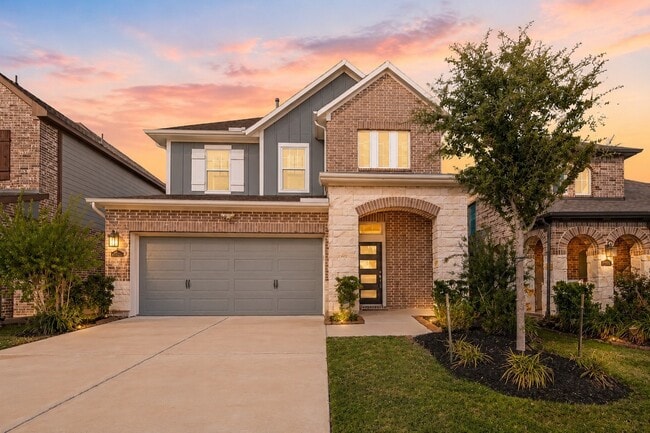 Building Photo - 23754 Pullin Market Dr