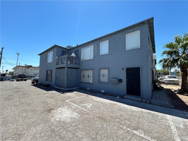 1711 Santa Paula Dr Unit A