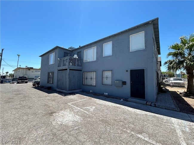 Photo - 1711 Santa Paula Dr Unit A