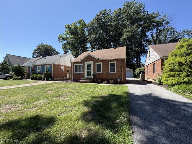 Photo - 602 Huntmere Dr