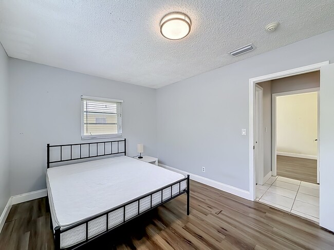 Photo - 7460 NW 16th St