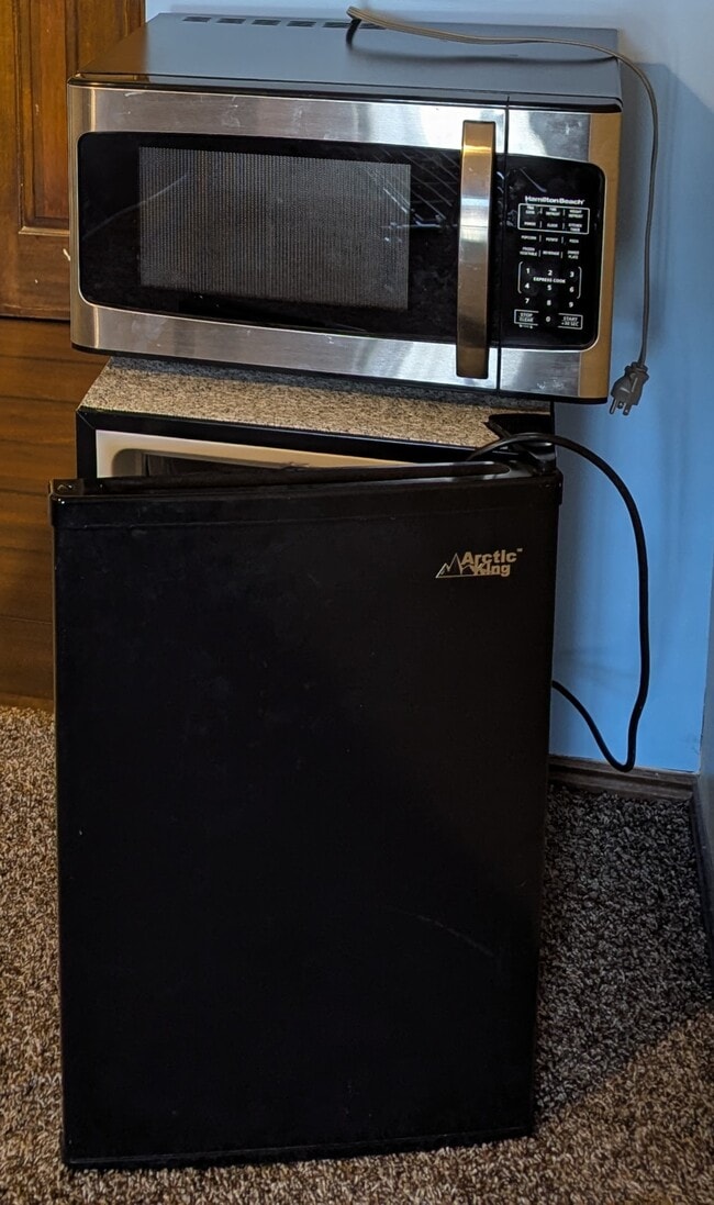 Building Photo - 4539 S 1800 W