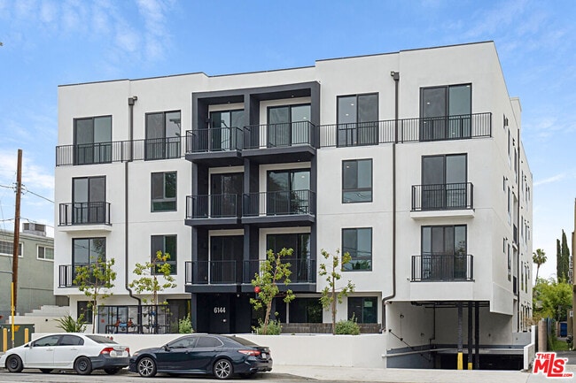 Photo - 6144 Whitsett Ave Unidad 304