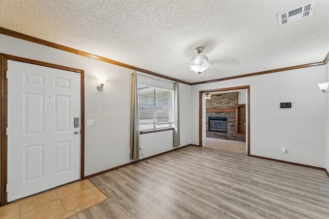 Photo - 3401 E Noble Dr