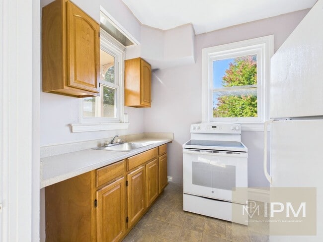 Photo - 515 W King St Unit 2nd Floor