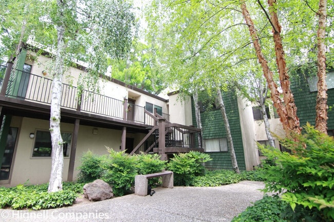 Photo - Clubhouse! Pool! Coutyard!