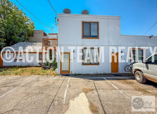 Building Photo - 3674 S State St Unit Apt 3