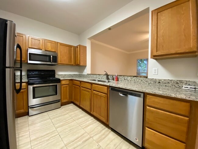 Photo - 417 Twin Lakes Ln